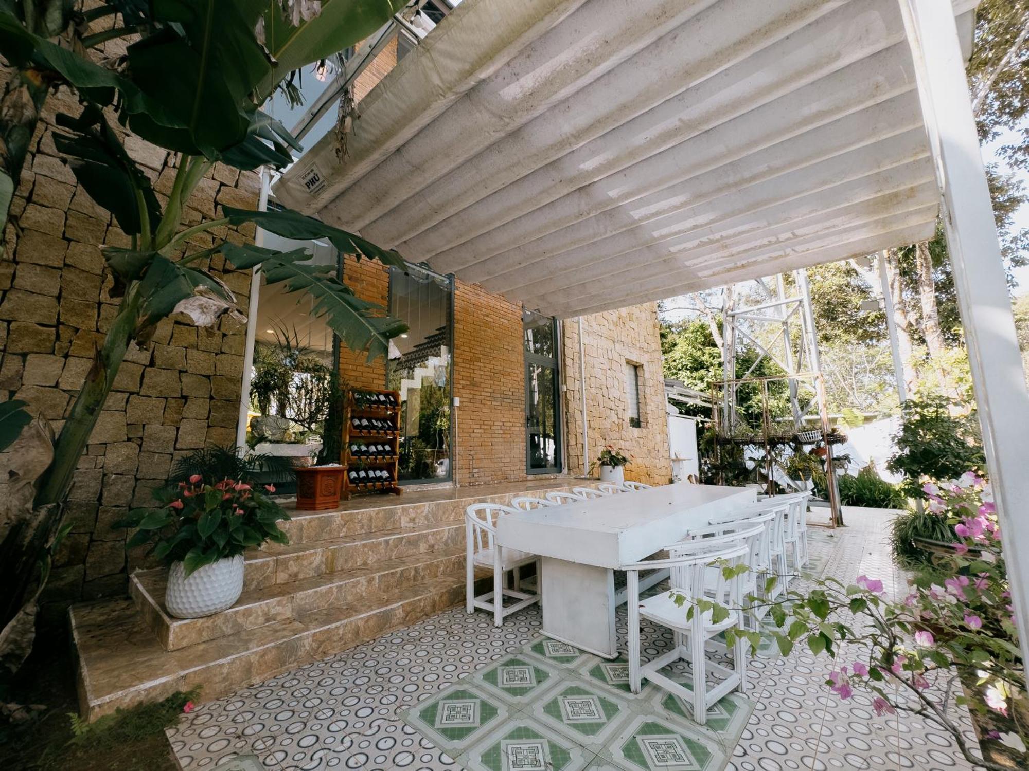 Camelia Coffee & Homestay Kon Von Kla Esterno foto