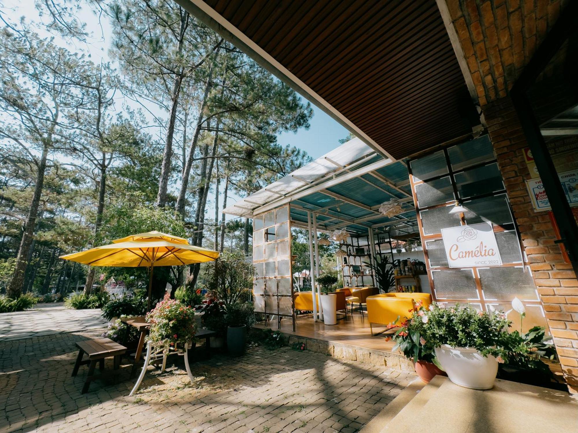 Camelia Coffee & Homestay Kon Von Kla Esterno foto