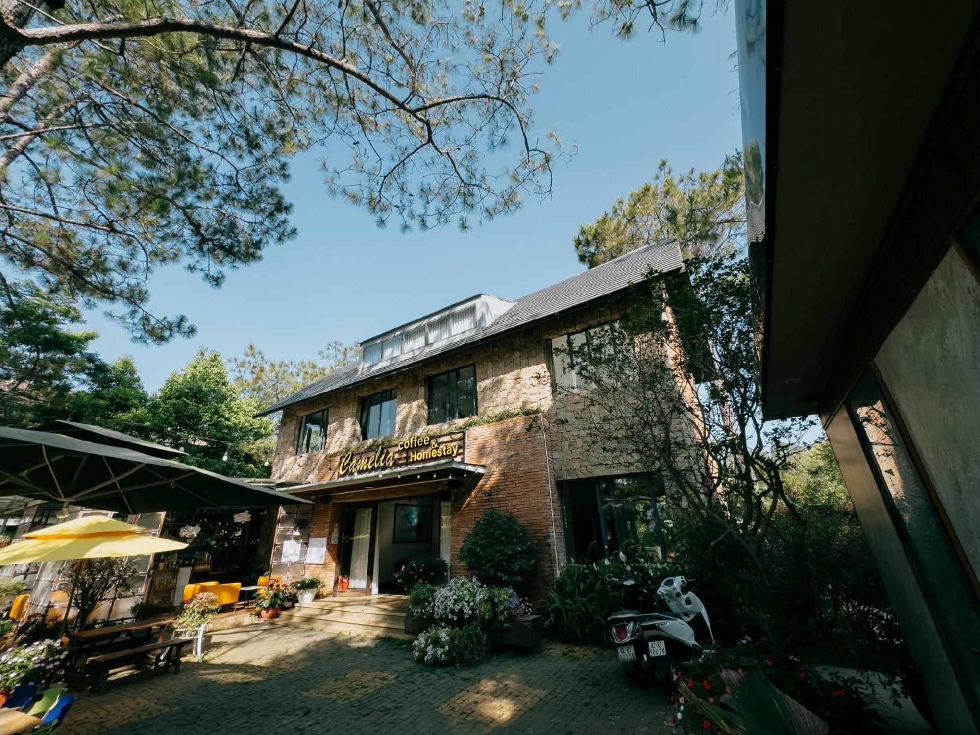 Camelia Coffee & Homestay Kon Von Kla Esterno foto