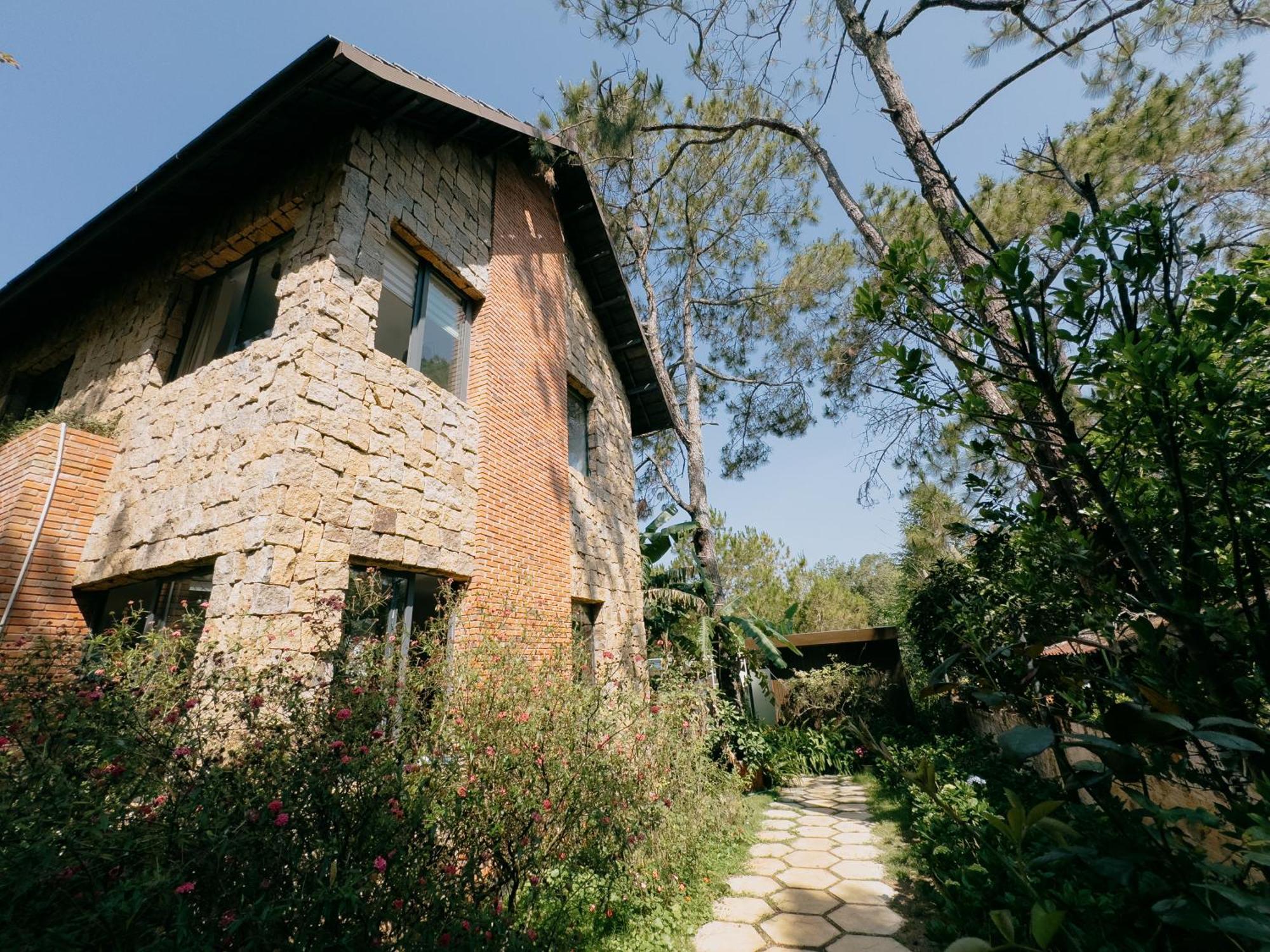 Camelia Coffee & Homestay Kon Von Kla Esterno foto